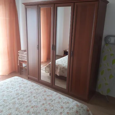 Makaus Кампор