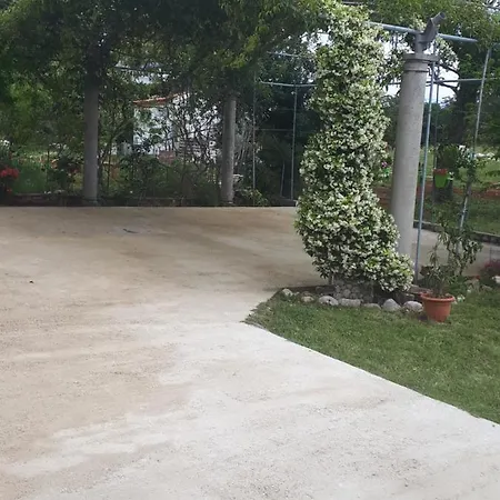 Apartment Makaus